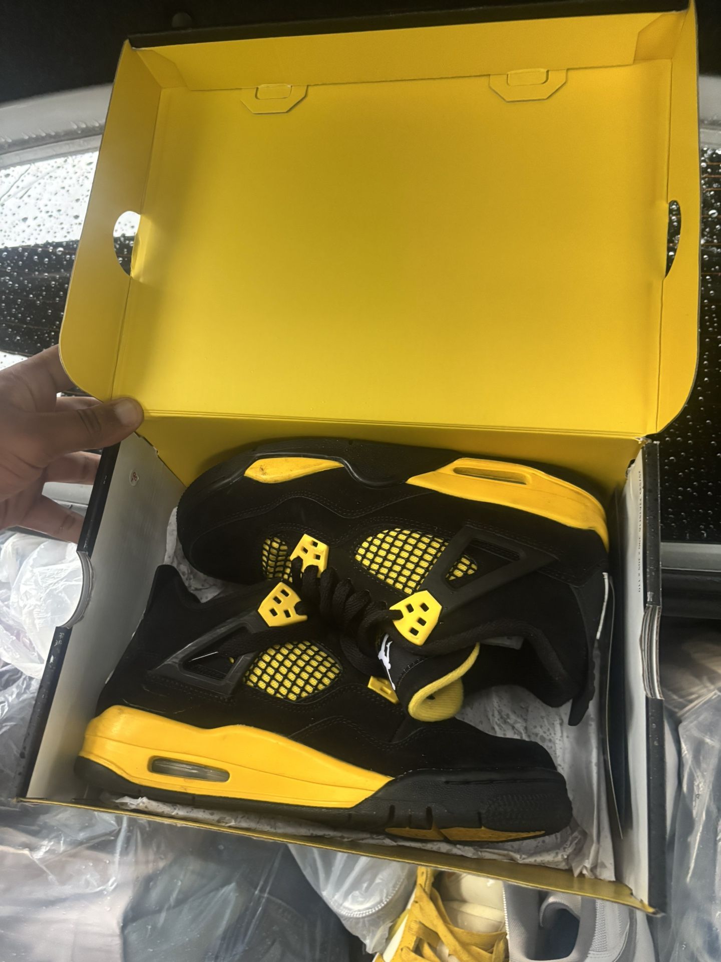 Jordan 4s Black And Yellow