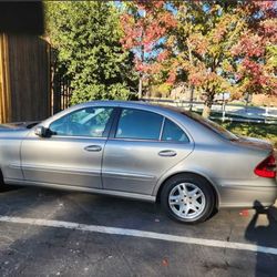 2005 Mercedes-Benz E-Class