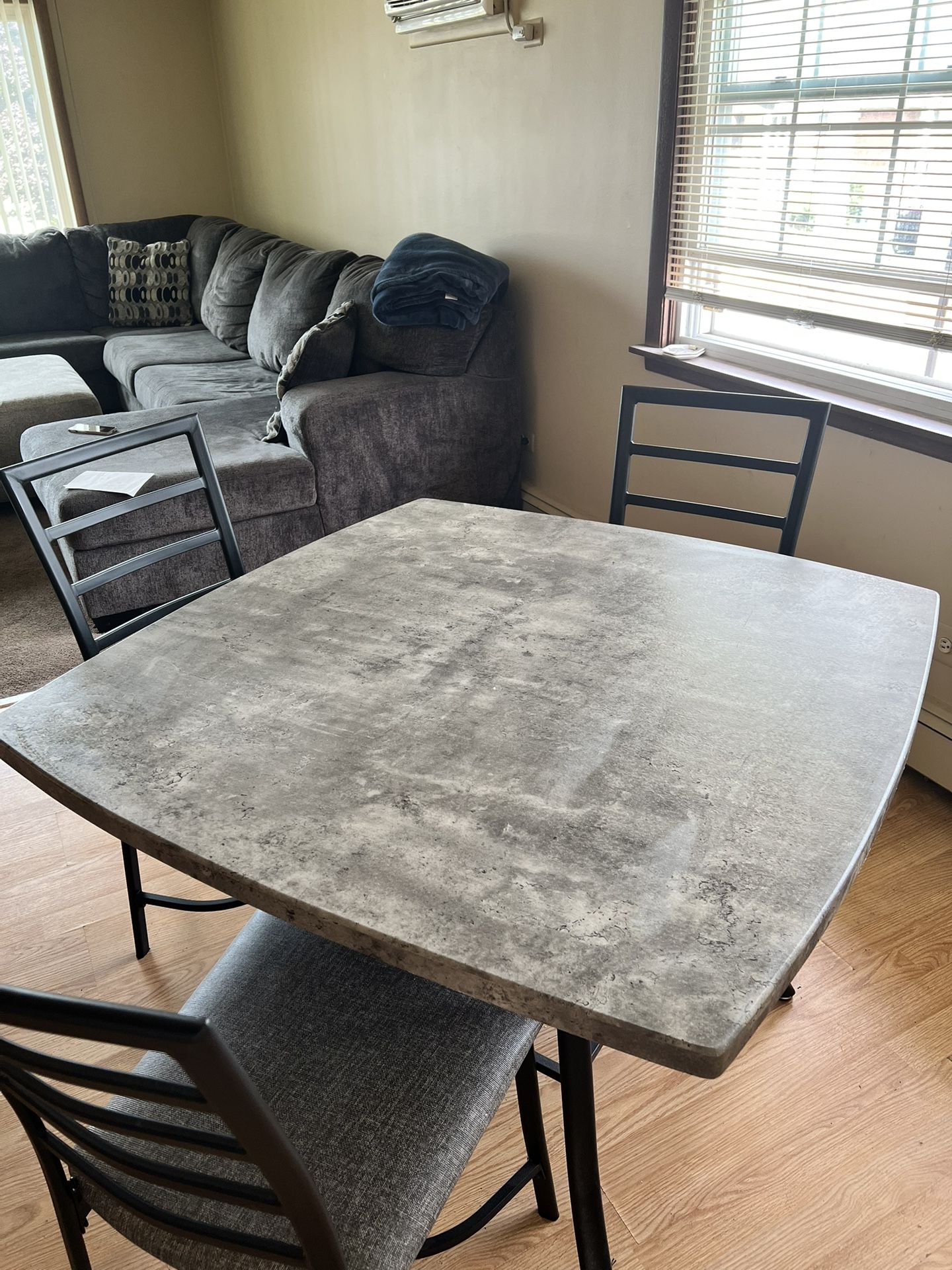 Table Chair Set
