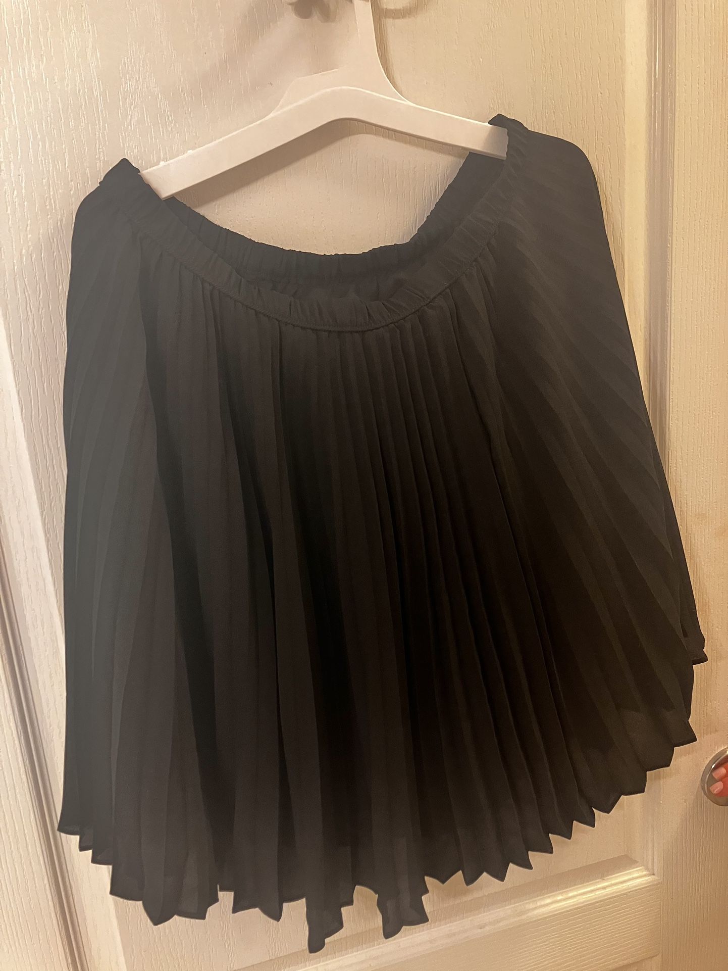 Banana Republic Pleated Skirt 