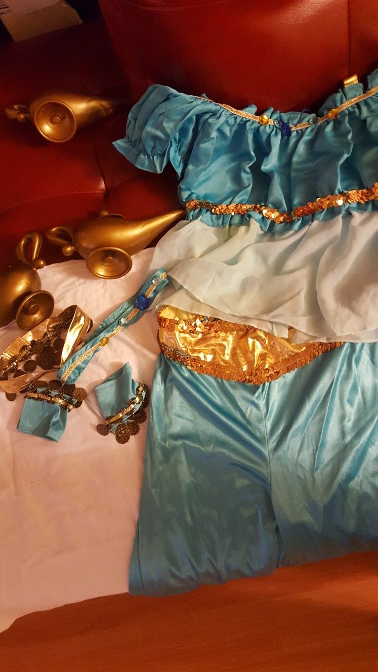 Various Halloween costumes for women, teen girls, and little girl