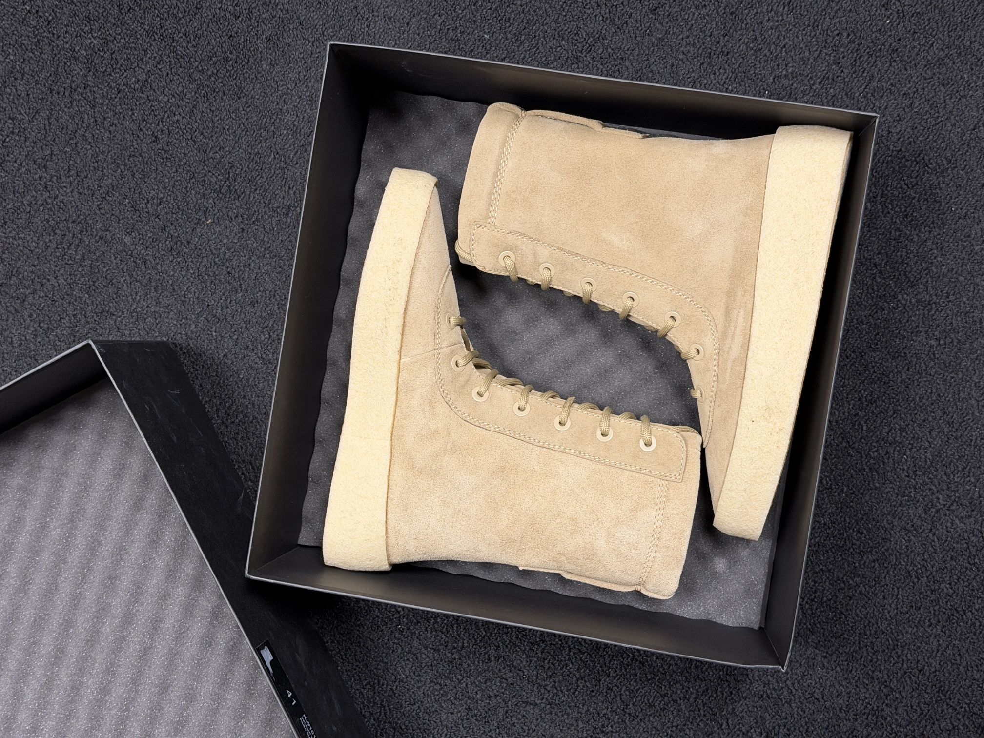 DS Yeezy Season 2 Military Crepe Boot size 41