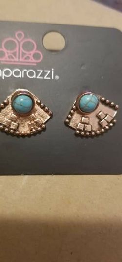 Copper Earrings with turquoise stone