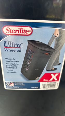 Rolling laundry bin