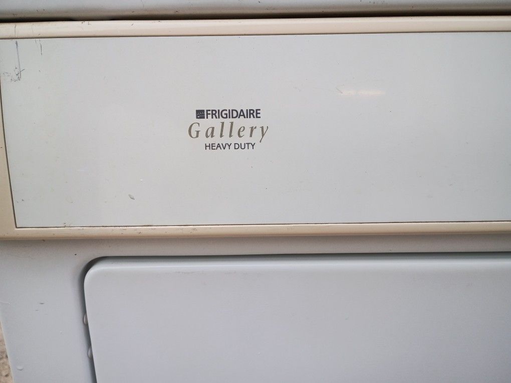 Very Nice Electric Dryer Works Well Delivery Available
