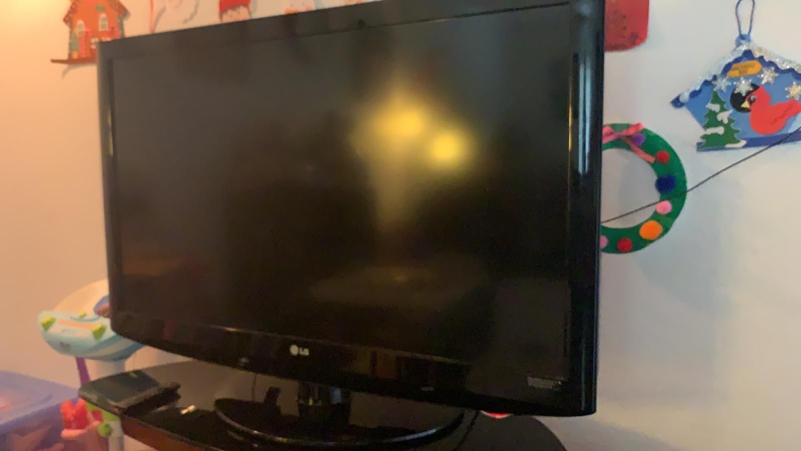 LG tv 42”