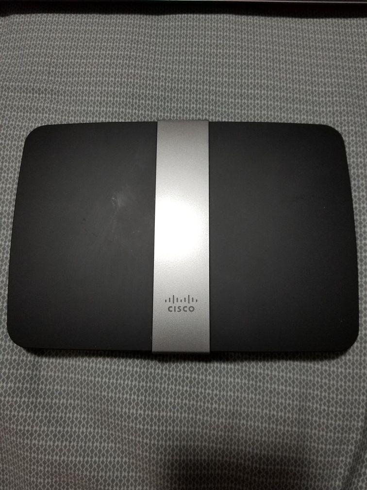 Linksys EA4500 N900 Dual-Band Wi-Fi Router