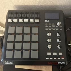 AKAI MPD 26 Drum Machine