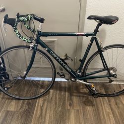 Cannondale R300 Road bike W/ Bike rack 