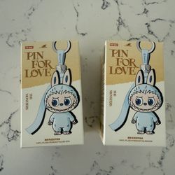 Labubu Pin For Love 