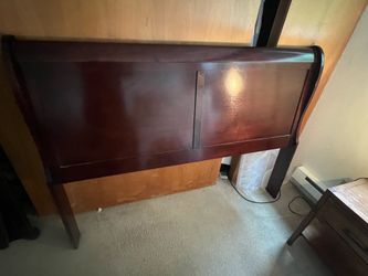 Free Queen Size Sleigh frame