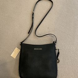 Michael Kors Lg. Messenger Bag