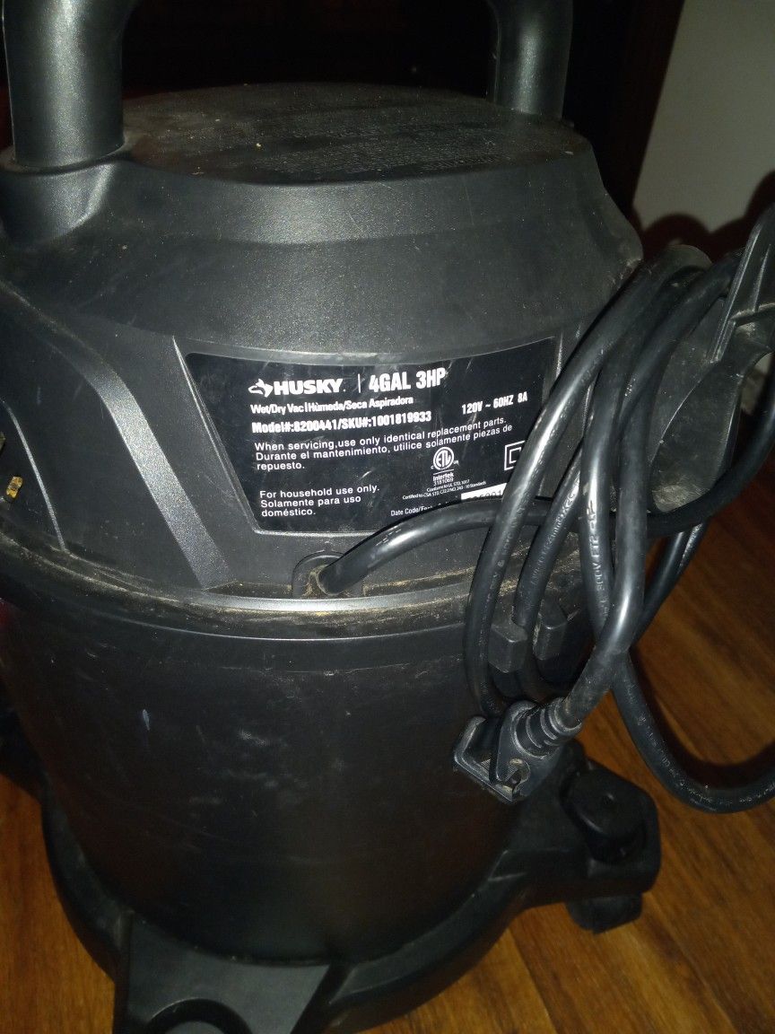 4 Gal. Shop Wet Vac Husky