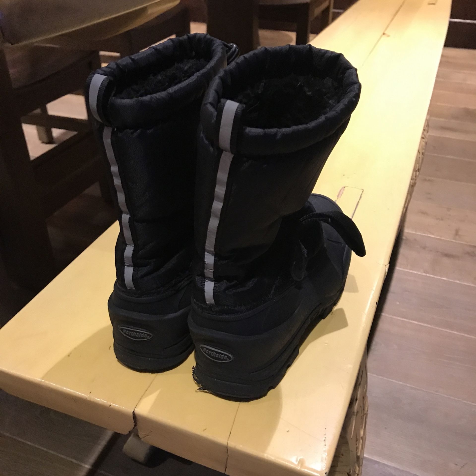 Kids Snow Boots - North side Size 6