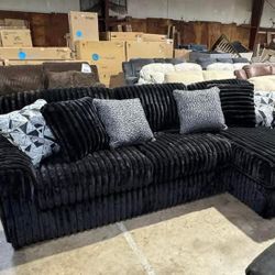 Midnight-Madness Onyx 2-Piece RAF Chaise Sectional Sofa 