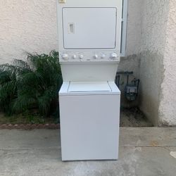 Washer And Gas Dryer Stakable De 27