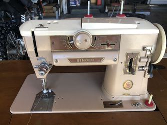 Sewing Machine Singer M1500 for Sale in Corona, CA - OfferUp