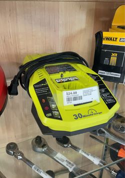 Ryobi P117 One+ 18V Lithium-Ion/NiCad Battery Charger