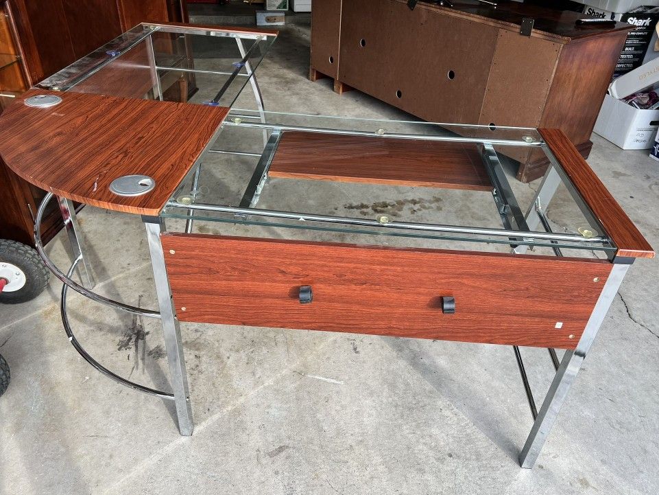 Wood and Metal L-Shape Desk & Bookshelf
