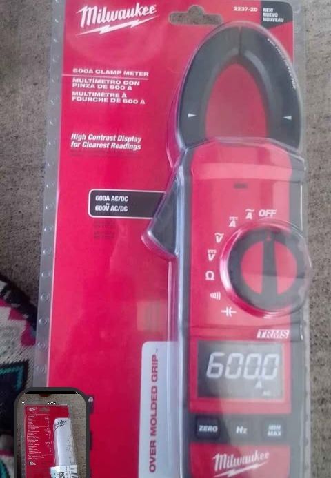 Milwaukee 600A Clamp Meter