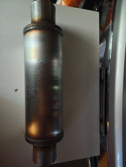 Magnaflow round muffler