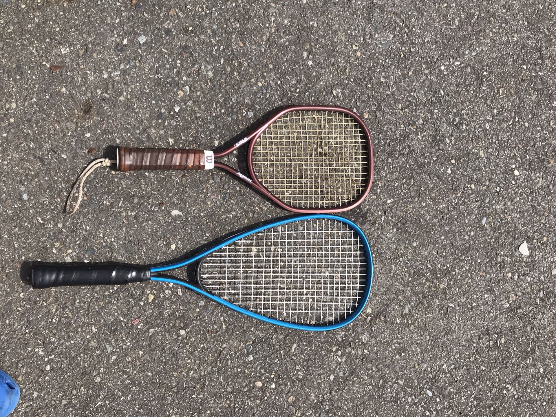 tennis rackets 