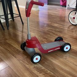 Kids Radio Flyer Scooter 