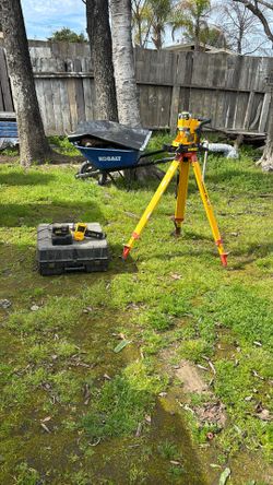 Dewalt Lazer Level Complete Self Leveling