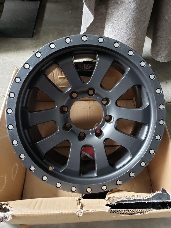 8x6-5-bolt-pattern-18-procomp-series-7036-wheel-i-have-2-available