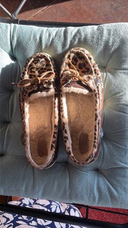 Sperry top sliders