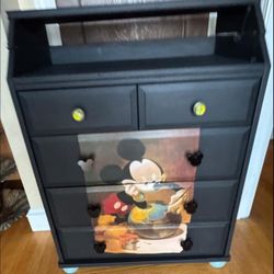 Dresser Mickey Mouse Putting a Smile on the World Mickey Mouse 