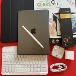 Apple IPad 8th Generation (10.2” Retina /Latest IOS 18/ 2020 model) 32GB with stylus pen, keyboard & Accessories 