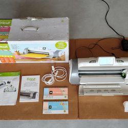 Cricut Expression 2 Craft Touch Screen Electric Cutting Machine