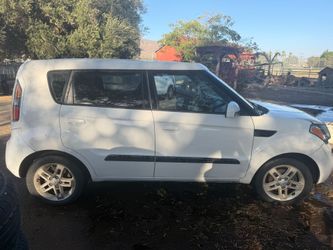 2010 kia