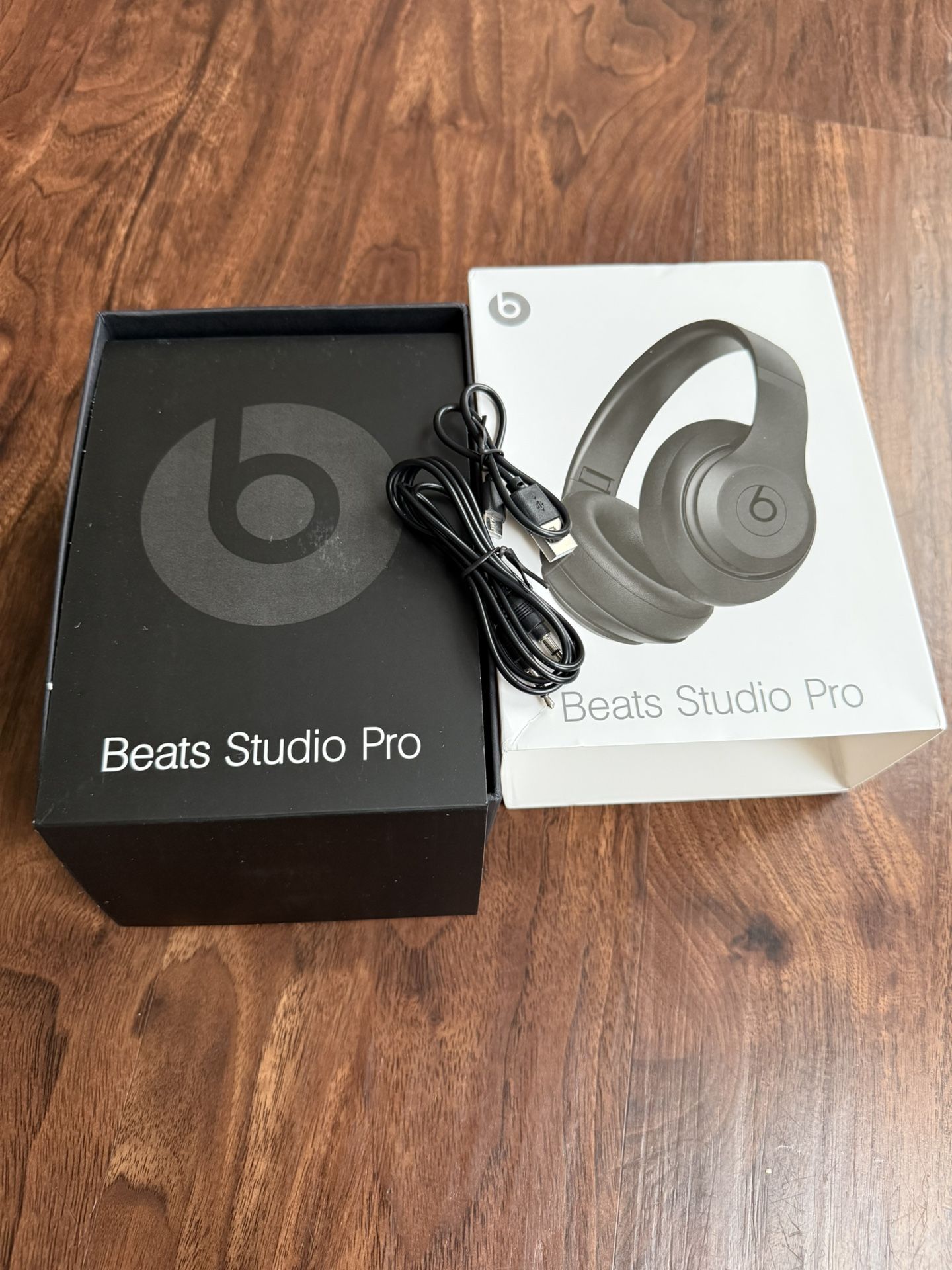 Beats Solo 4