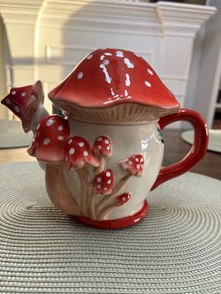 Vintage ceramic blue sky heather goldminc mushroom tea pot