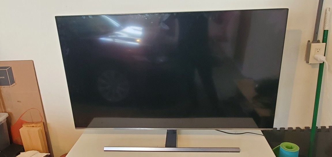 Samsung NU8000 55" Smart 4k UHDTV (negotiable)