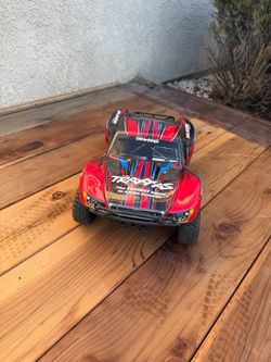 Traxxas Slash 2WD VXL Brushless – $220