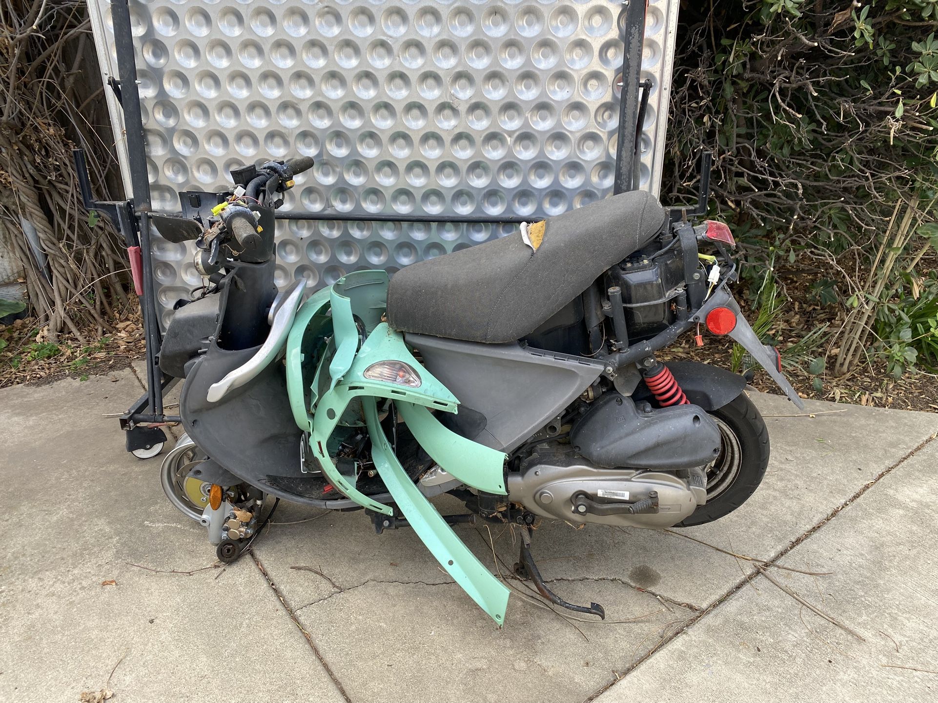 Genuine Buddy 125 scooter
