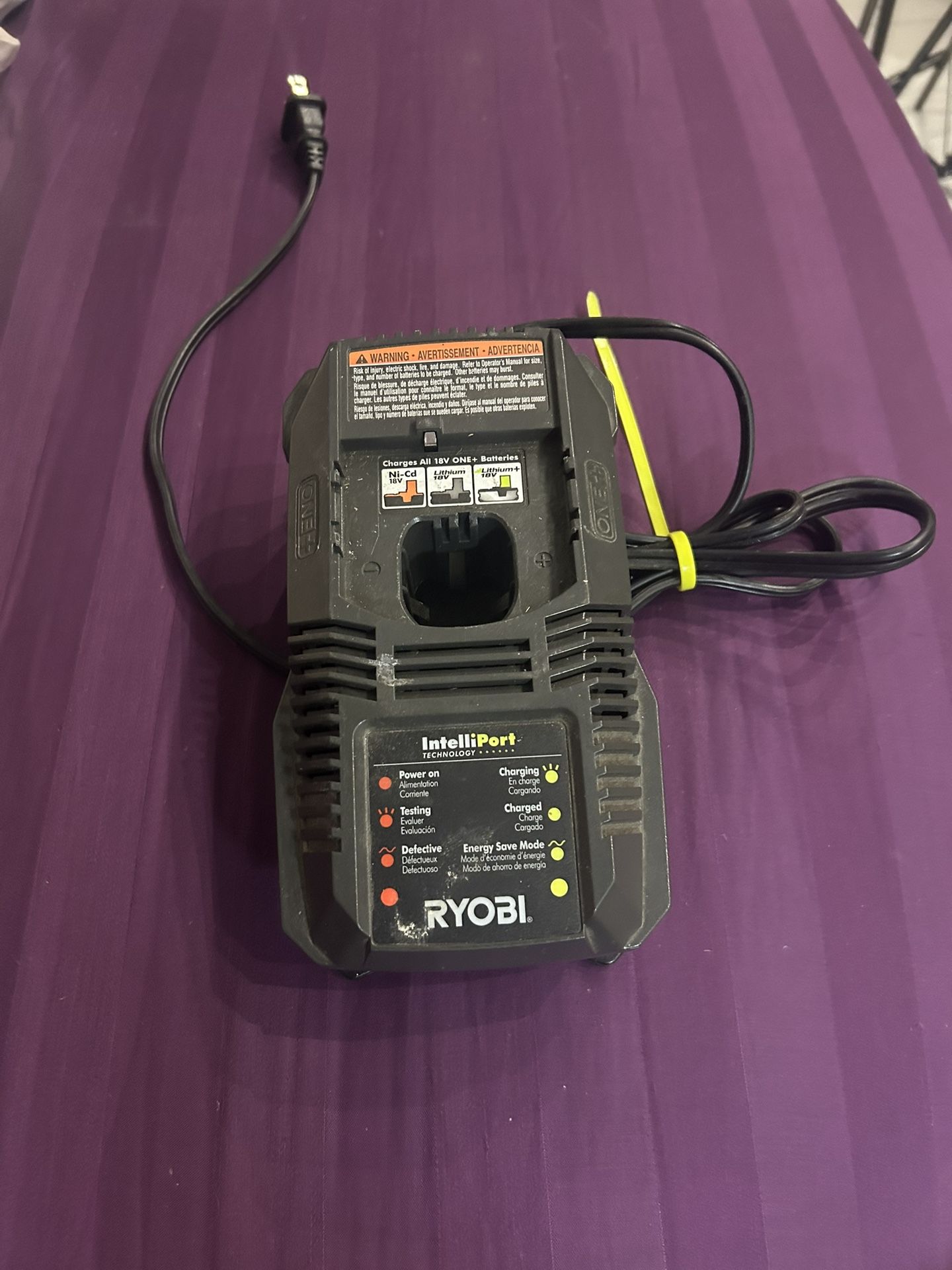 RYOBI Charger