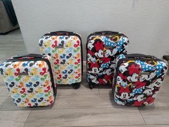 Disney Mickey & Minnie Luggage