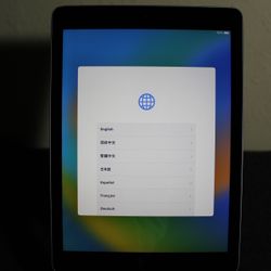 Apple iPad 5th Gen 9.7” Wi-Fi 64GB – Excellent 99% Condition