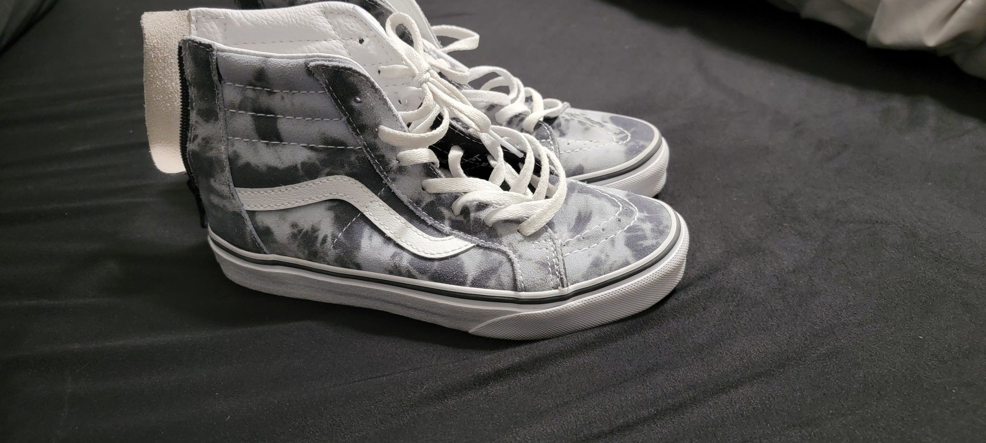 New Vans High top big kids Shoes