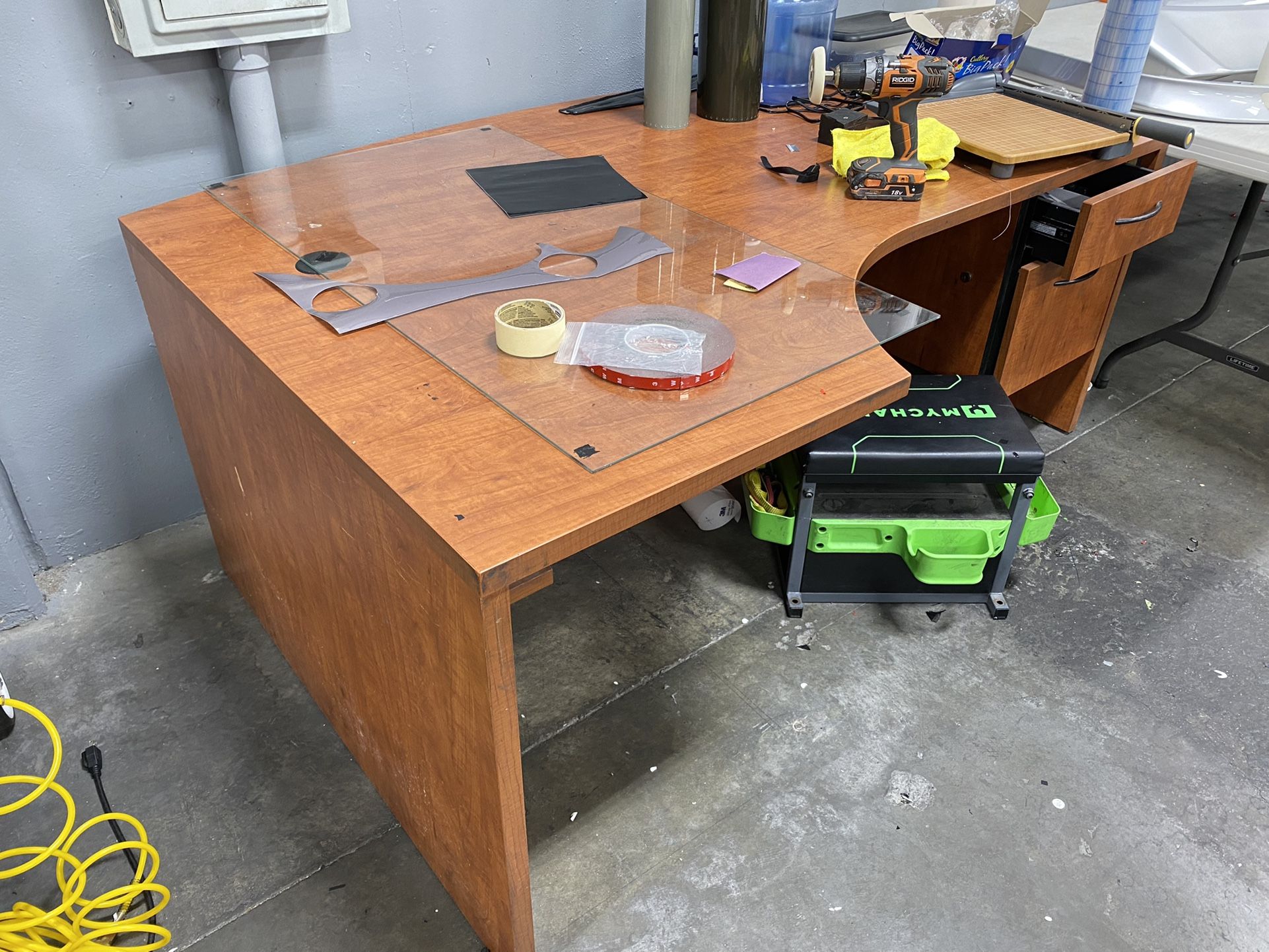 Free Office Desk