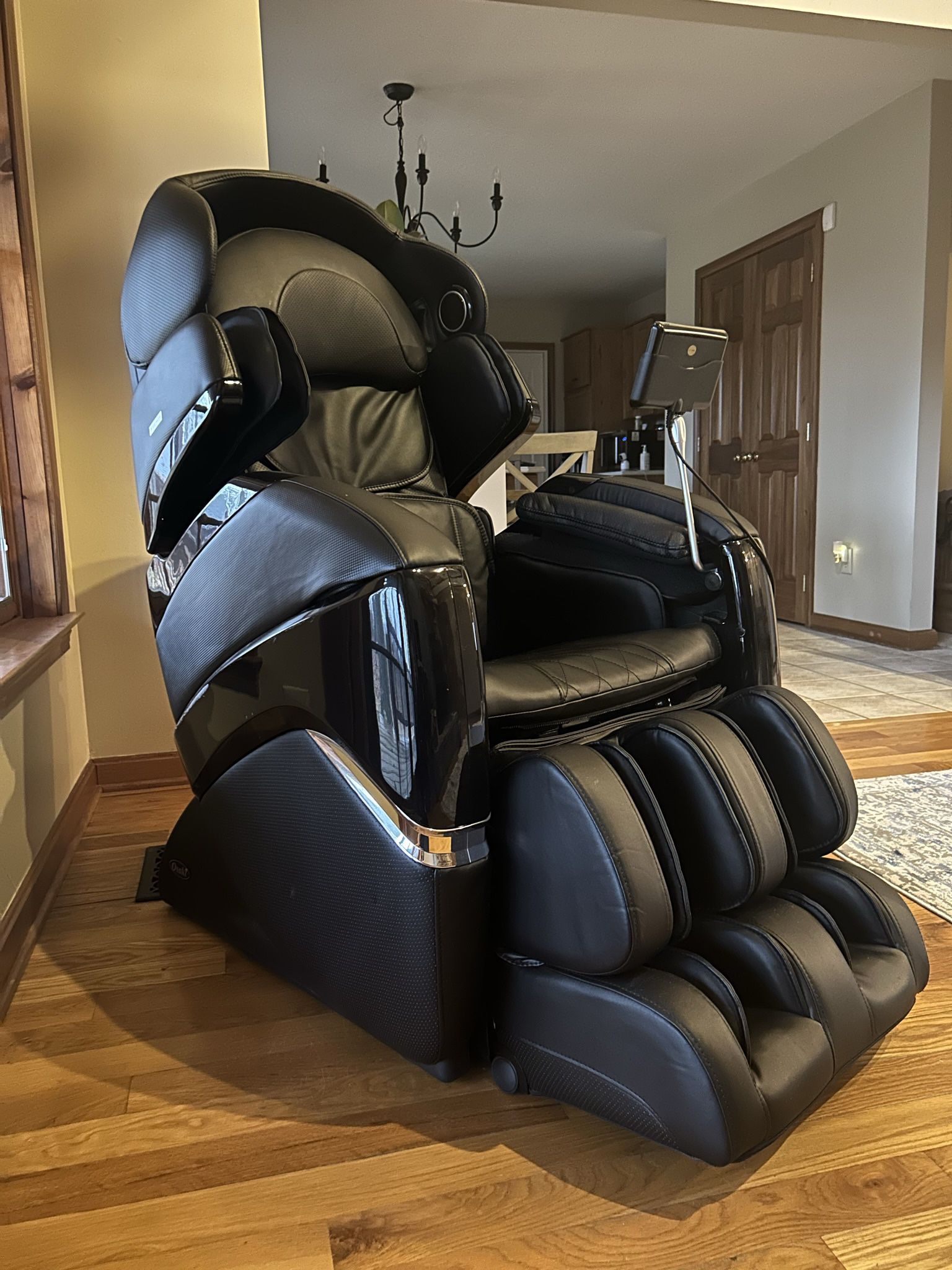 Luxury Zero Gravity Massage Chair 