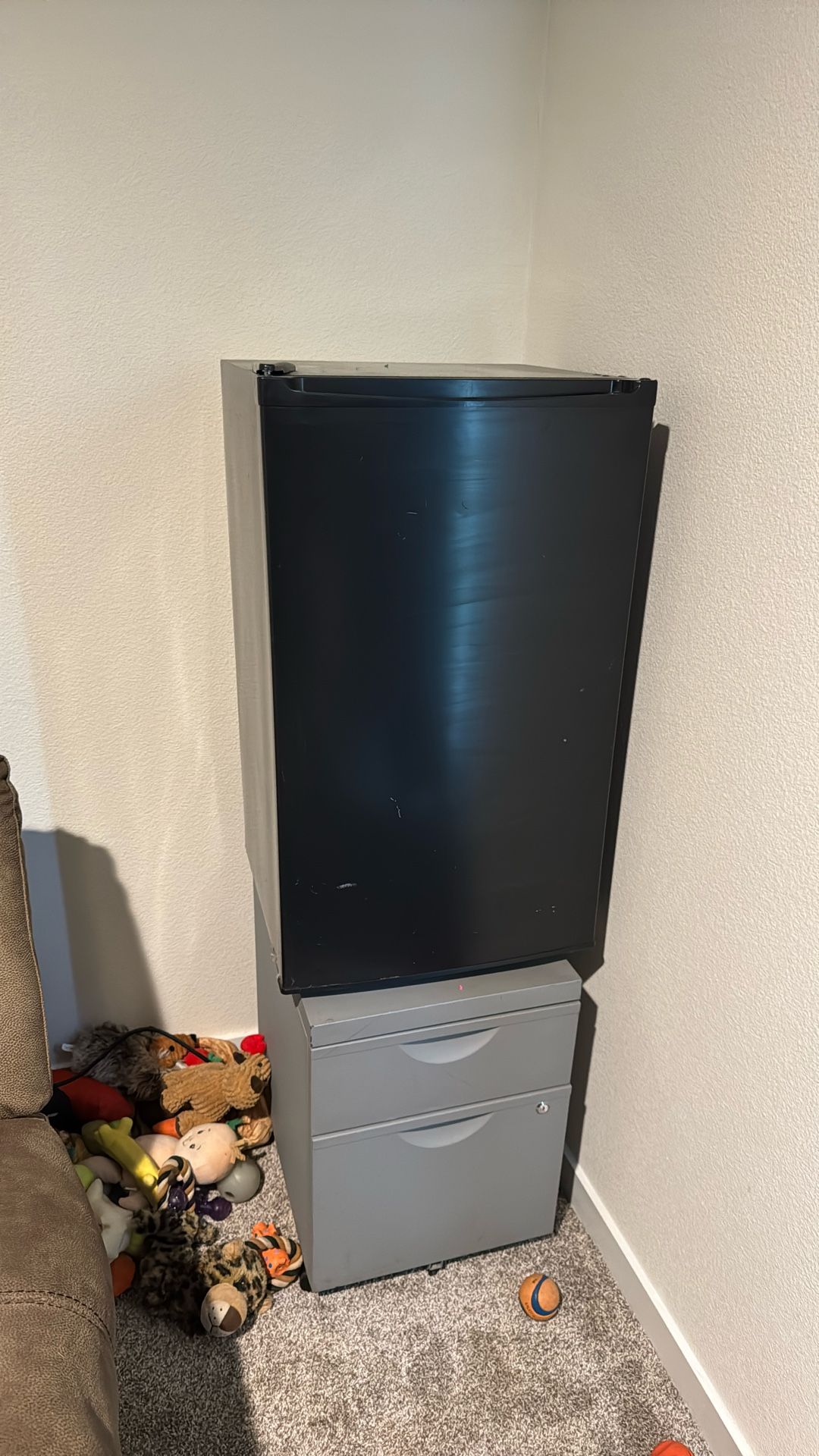 Small Refrigerator