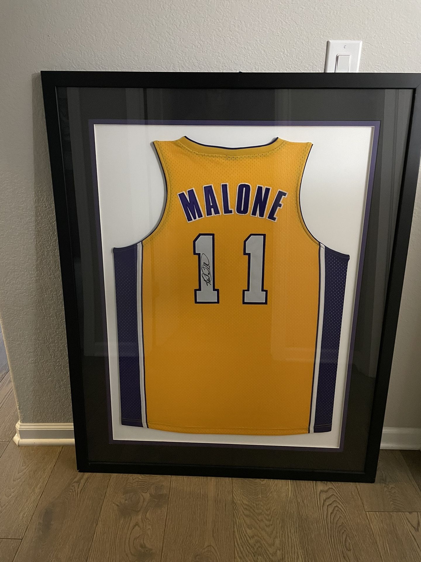 Autographed Karl Malone Lakers Jersey