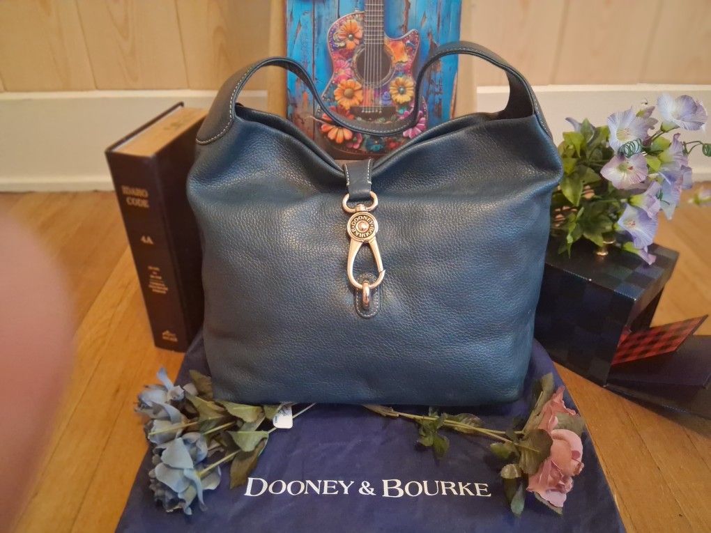 Dooney & Bourke