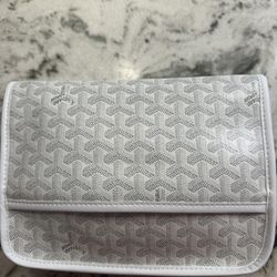 Goyard Bag (Open to offers, $300)