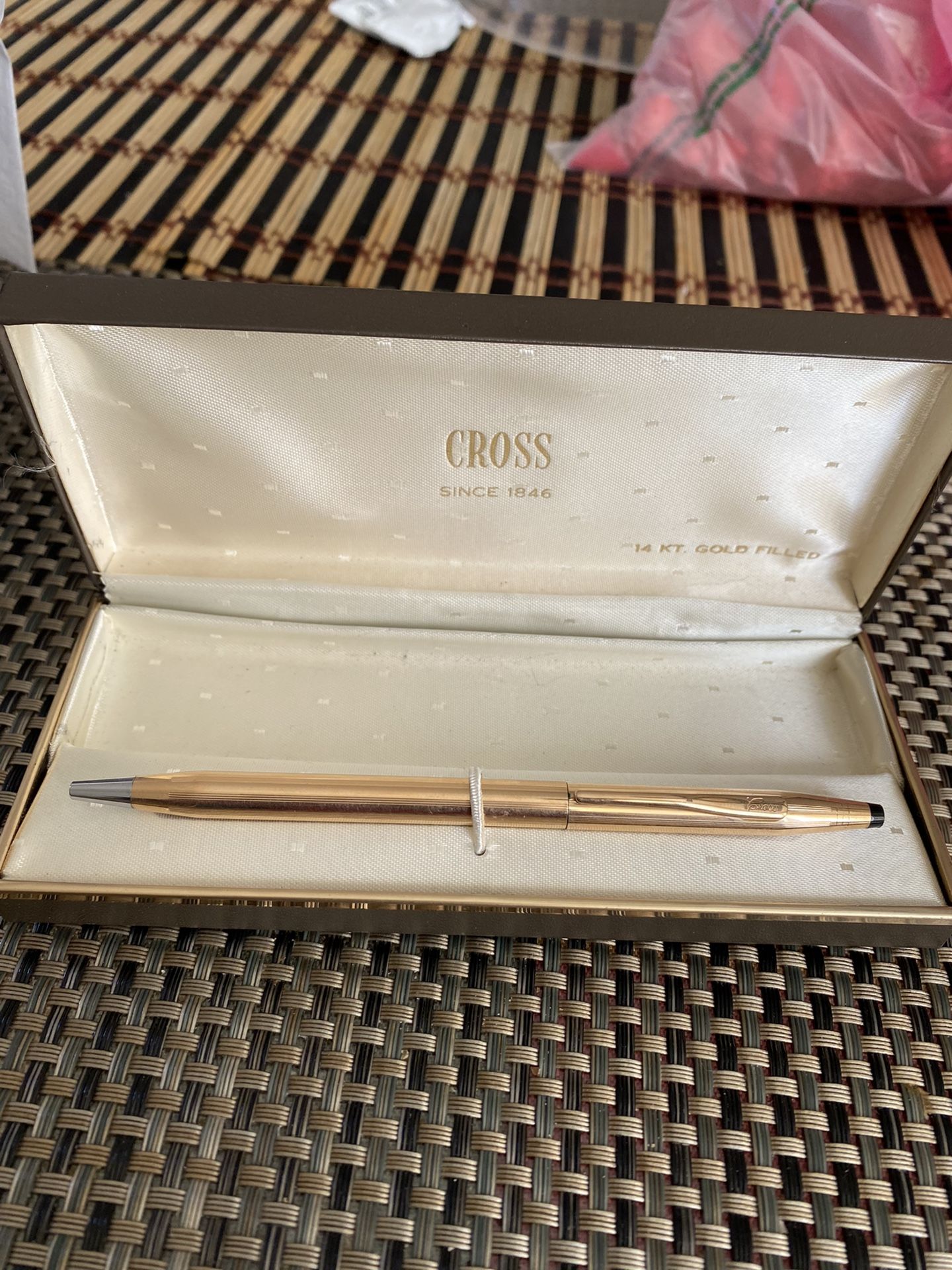 14 K GOLD FILLED CROSS PEN 